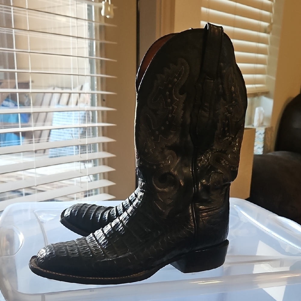 Lucchese Dark Leather Western Boots - Picture 7 of 11